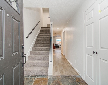 15309 Kingfield Drive - Photo Thumbnail 8