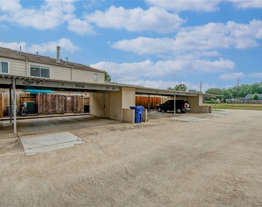 15309 Kingfield Drive - Photo Thumbnail 42