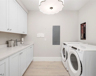 1135 3rd Avenue S - Photo Thumbnail 12