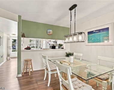3062 Sandpiper Bay Circle - Photo Thumbnail 7
