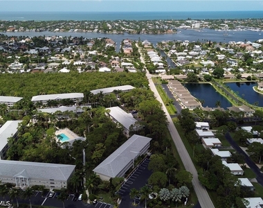 3062 Sandpiper Bay Circle - Photo Thumbnail 5