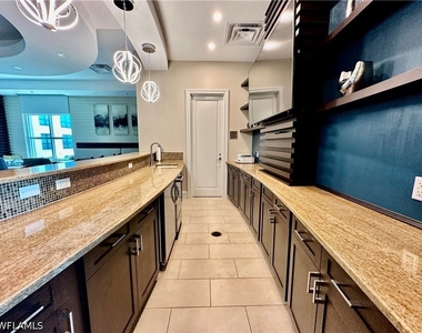 9115 Strada Place - Photo Thumbnail 23