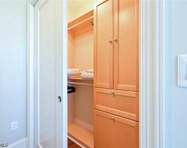 9115 Strada Place - Photo Thumbnail 7