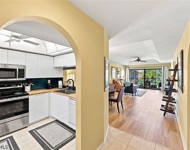 605 Augusta Boulevard - Photo Thumbnail 3