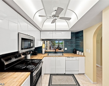 605 Augusta Boulevard - Photo Thumbnail 13
