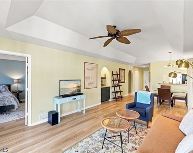 605 Augusta Boulevard - Photo Thumbnail 7