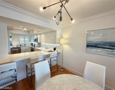 12945 Vanderbilt Drive - Photo Thumbnail 8