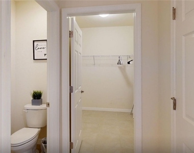 513 Nelson Road N - Photo Thumbnail 12