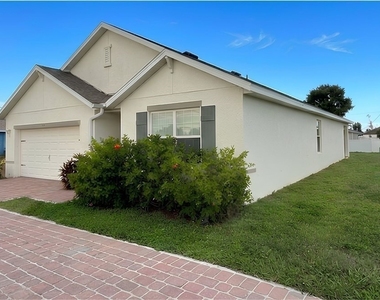 513 Nelson Road N - Photo Thumbnail 23