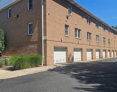 105 Newark Pompton - Photo Thumbnail 2