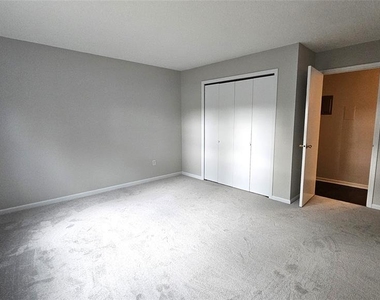 105 Newark Pompton - Photo Thumbnail 5