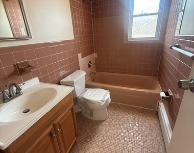 718-720 Stuyvesant - Photo Thumbnail 8