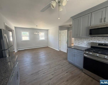 62 Brookline - Photo Thumbnail 19