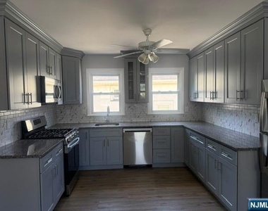 62 Brookline - Photo Thumbnail 18