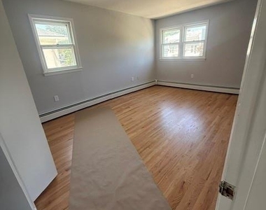 62 Brookline - Photo Thumbnail 5