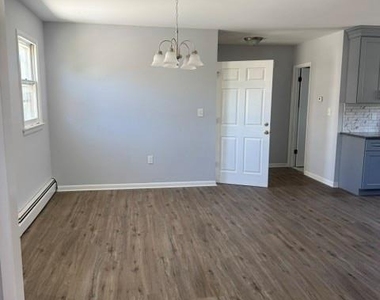 62 Brookline - Photo Thumbnail 3