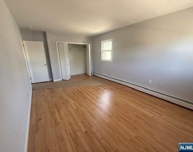 62 Brookline - Photo Thumbnail 6