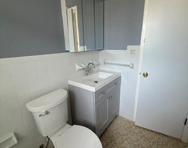 62 Brookline - Photo Thumbnail 8