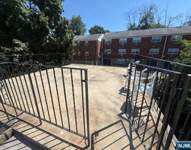 62 Brookline - Photo Thumbnail 9