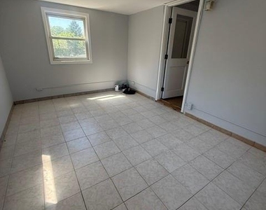 62 Brookline - Photo Thumbnail 12