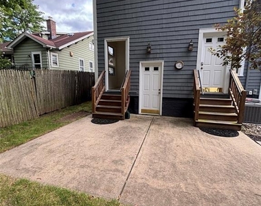 423 Closter Dock - Photo Thumbnail 12