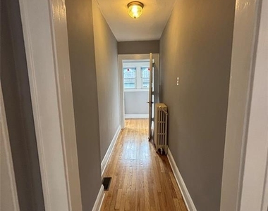 423 Closter Dock - Photo Thumbnail 2