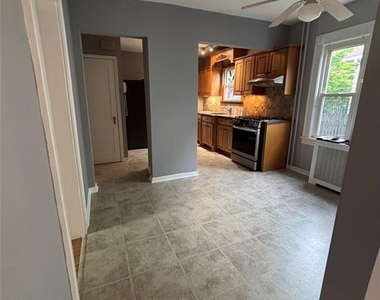 423 Closter Dock - Photo Thumbnail 3