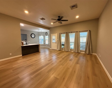 220 W 1st Street - Photo Thumbnail 1
