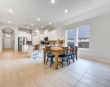 6907 Myrtle Drive - Photo Thumbnail 11