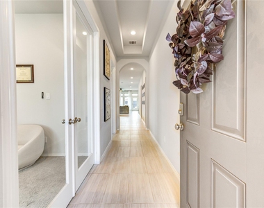 6907 Myrtle Drive - Photo Thumbnail 4