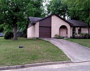 240 N Forest Drive - Photo Thumbnail 1