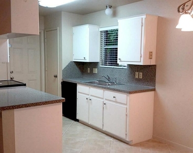 240 N Forest Drive - Photo Thumbnail 16