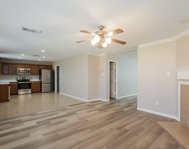 8410 Tararin Lane - Photo Thumbnail 3