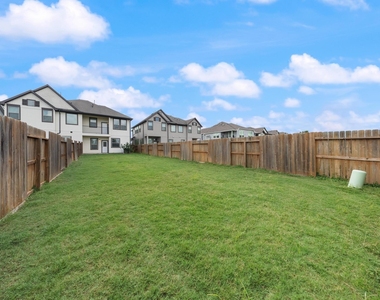1615 Rustling Creek Drive - Photo Thumbnail 22