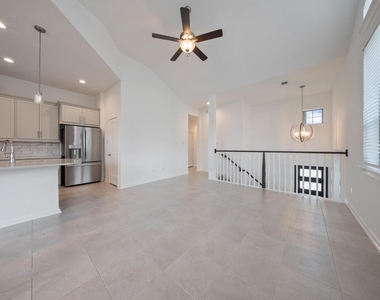 1615 Rustling Creek Drive - Photo Thumbnail 8