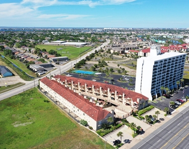 7312 Seawall Boulevard - Photo Thumbnail 28