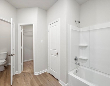 11414 Prairie Walk Drive - Photo Thumbnail 5