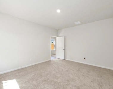 11414 Prairie Walk Drive - Photo Thumbnail 4