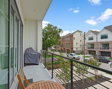 2124 Francis Street - Photo Thumbnail 19