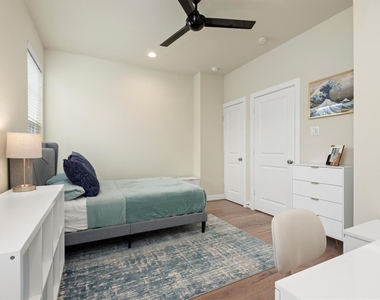 2124 Francis Street - Photo Thumbnail 16