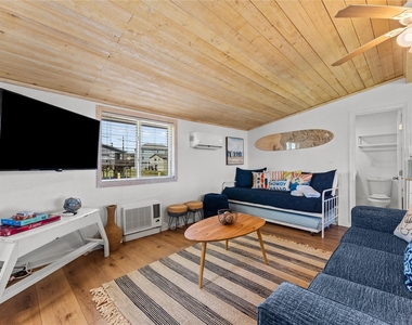 14103 Duncan Way - Photo Thumbnail 11