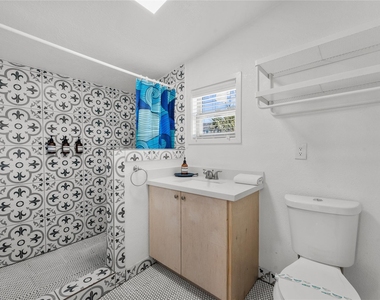 14103 Duncan Way - Photo Thumbnail 14