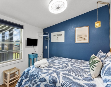 14103 Duncan Way - Photo Thumbnail 18