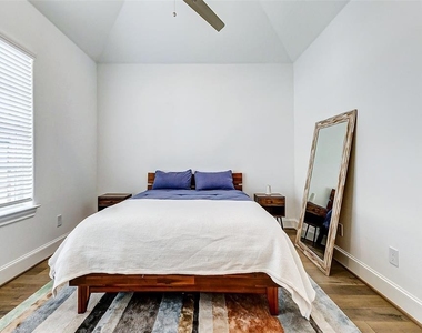 2722 Dolce Oaks Drive - Photo Thumbnail 17