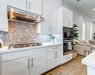2722 Dolce Oaks Drive - Photo Thumbnail 25