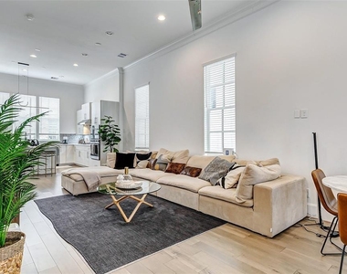 2722 Dolce Oaks Drive - Photo Thumbnail 27