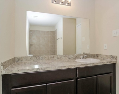10118 Piave Drive - Photo Thumbnail 8