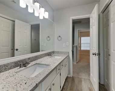 4012 Cedarwood Drive - Photo Thumbnail 16