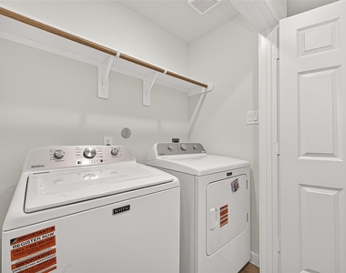 2714 Discovery Trails Court - Photo Thumbnail 20