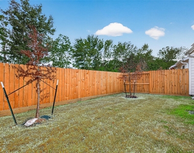 2714 Discovery Trails Court - Photo Thumbnail 39
